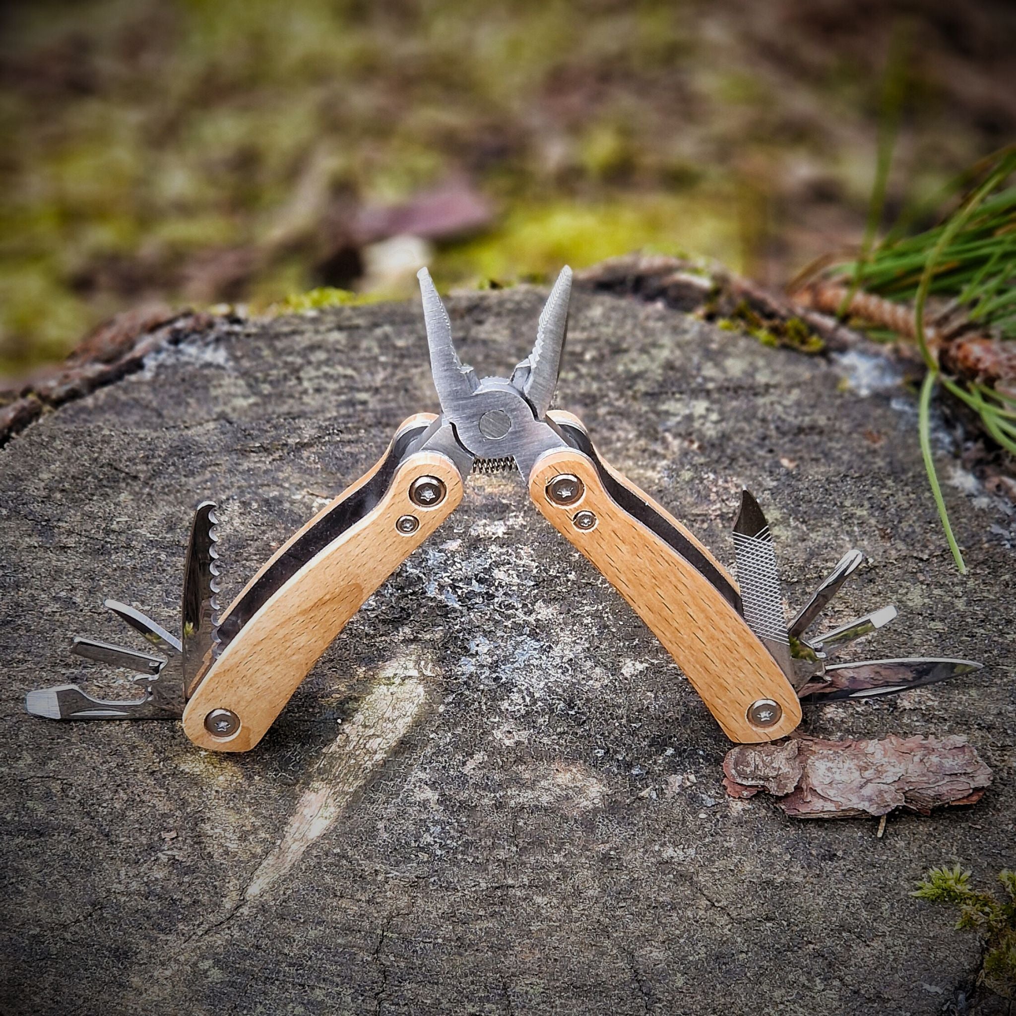 Mini outils multifonctions Iguazu en bois de hêtre - 12 fonctions